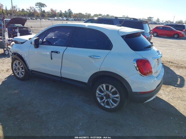 2016 FIAT 500X ZFBCFXBT0GP398925 Photo 2