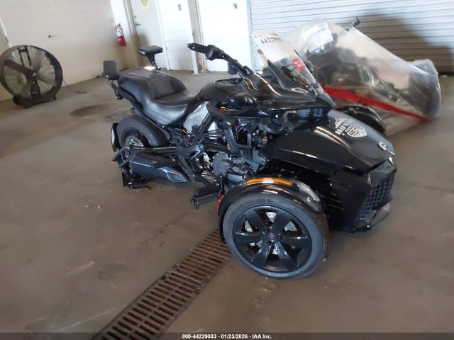 2021 CAN-AM SPYDER ROADSTER 2BXRDDE28MV000554