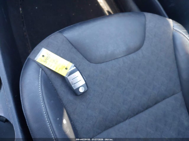 KNDCC3LC4H5043217 KIA NIRO EX