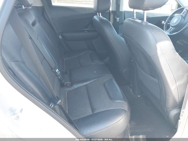 KNDCC3LC4H5043217 KIA NIRO EX