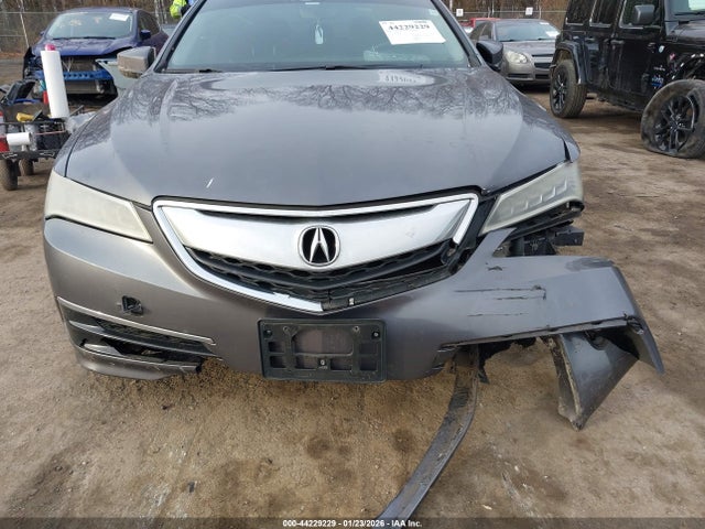 44229229 :رقم المزاد ، 19UUB2F55HA005339 vin ، 2017 Acura Tlx Technology Package مزاد بيع