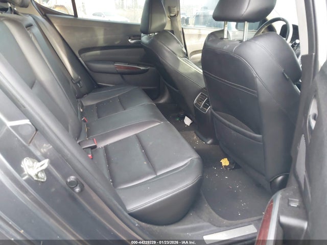 44229229 :رقم المزاد ، 19UUB2F55HA005339 vin ، 2017 Acura Tlx Technology Package مزاد بيع