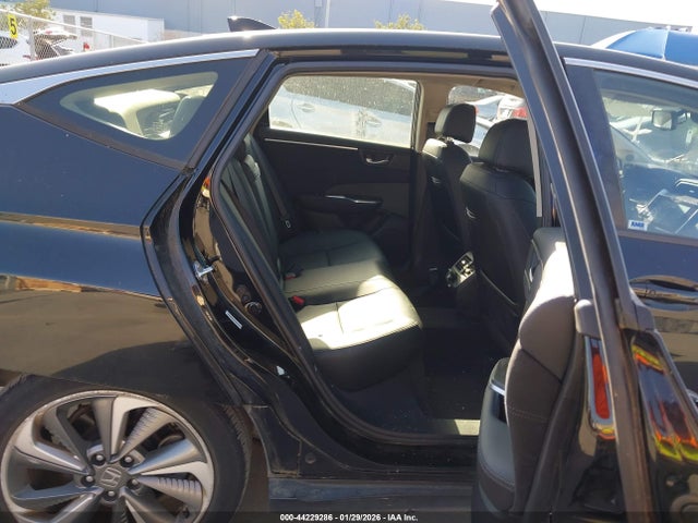 JHMZC5F31JC019183 Honda Clarity Plug-in Hybrid Touring
