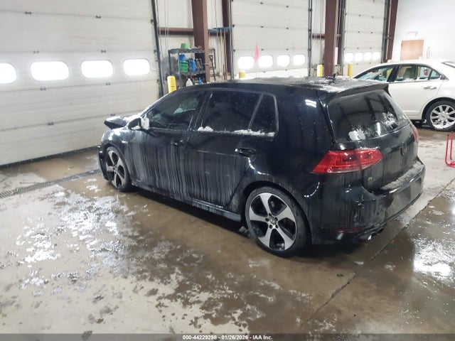 2016 VOLKSWAGEN GOLF R WVWLF7AU1GW236153 Photo 2