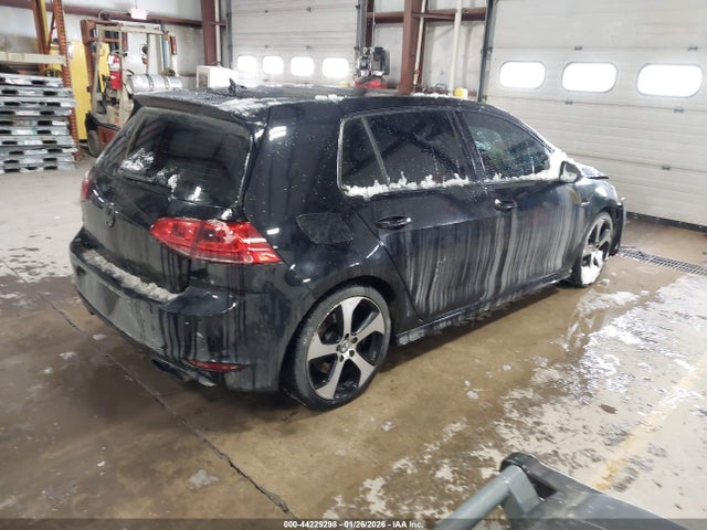 2016 VOLKSWAGEN GOLF R WVWLF7AU1GW236153 Photo 3