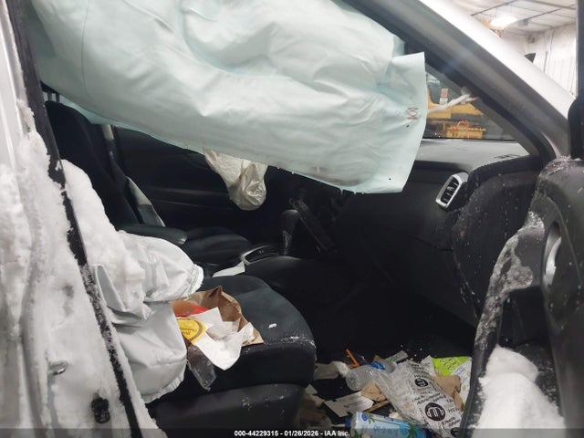 JN8AT2MT6GW005744 Nissan ROGUE S
