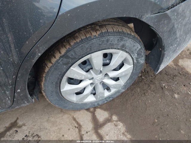 2T1BURHE5GC547704 Toyota COROLLA LE
