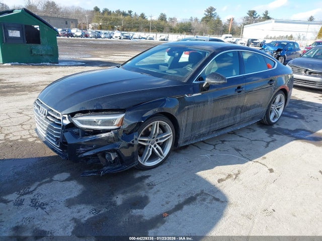 2019 AUDI A5 WAUFNCF5XKA057770 Photo 1