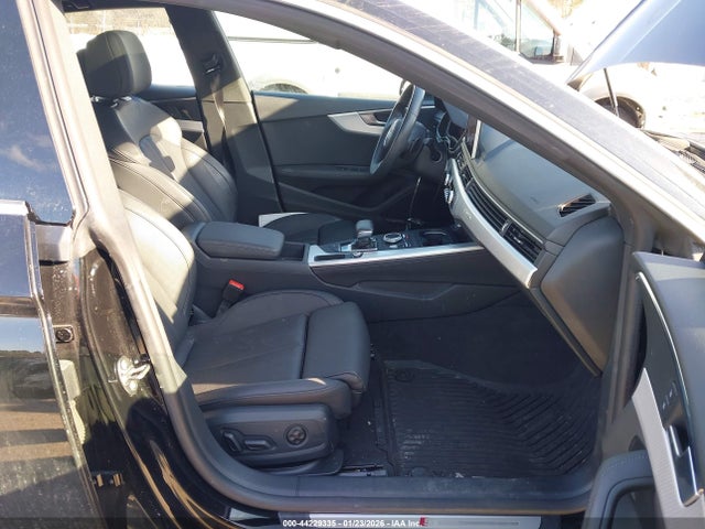 2019 AUDI A5 WAUFNCF5XKA057770 Photo 4