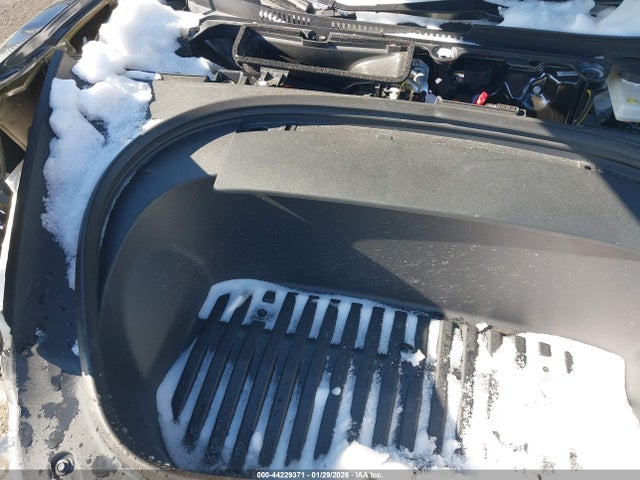 2024 TESLA MODEL 3 5YJ3E1EA4RF727372 Photo 9