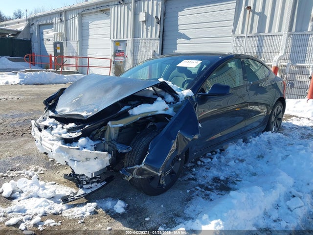 2024 TESLA MODEL 3 5YJ3E1EA4RF727372 Photo 1