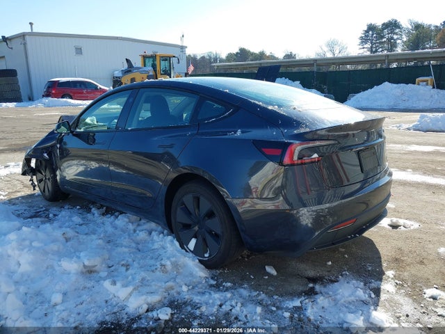 2024 TESLA MODEL 3 5YJ3E1EA4RF727372 Photo 2