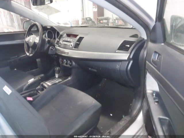 2011 MITSUBISHI LANCER JA32U2FU1BU039984 Photo 4