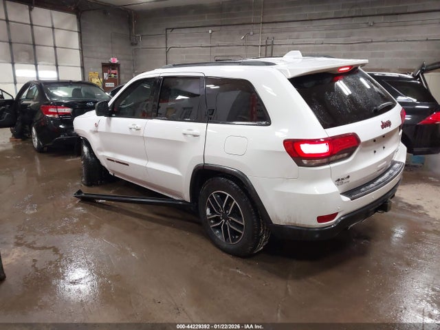 2020 JEEP GRAND CHEROKEE 1C4RJFLG8LC256440 Photo 2