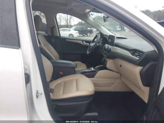 1FMCU0CZ5MUA92907 Ford Escape Sel Hybrid