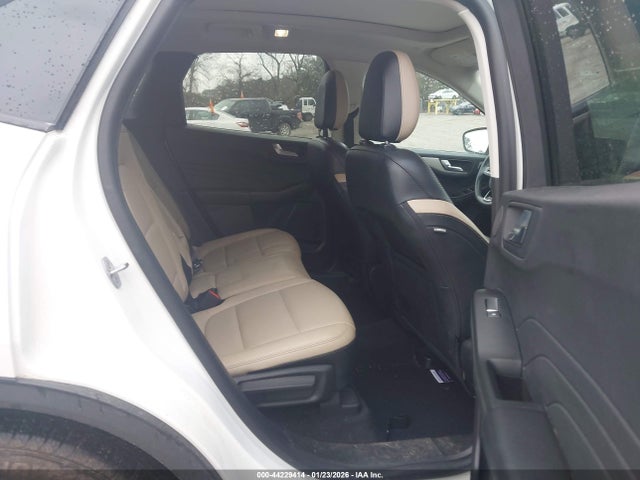 1FMCU0CZ5MUA92907 Ford Escape Sel Hybrid