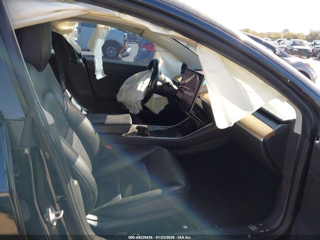 5YJ3E1EAXKF298129 Tesla Model 3 Long Range/mid Range/standard Range/standard Range Plus