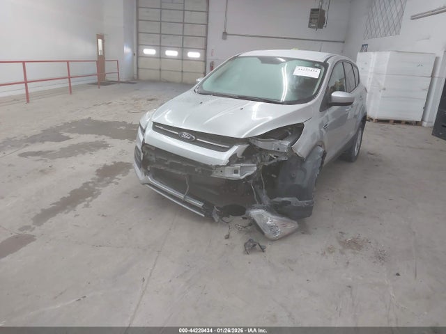 1FMCU9GX8EUA70351 Ford ESCAPE SE