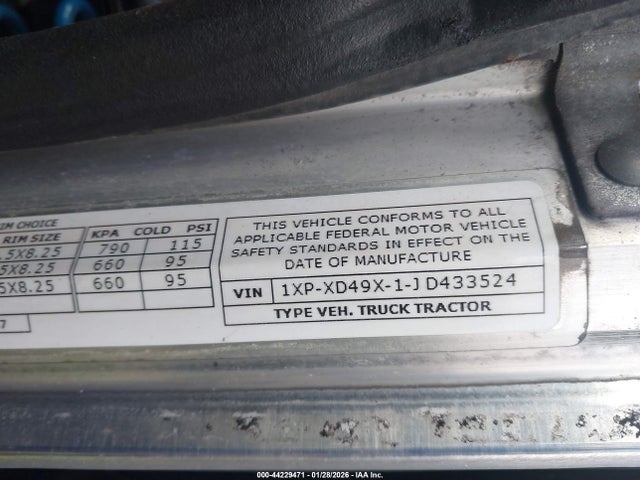 44229471 :رقم المزاد ، 1XPXD49X1JD433524 vin ، 2018 Peterbilt 389 مزاد بيع
