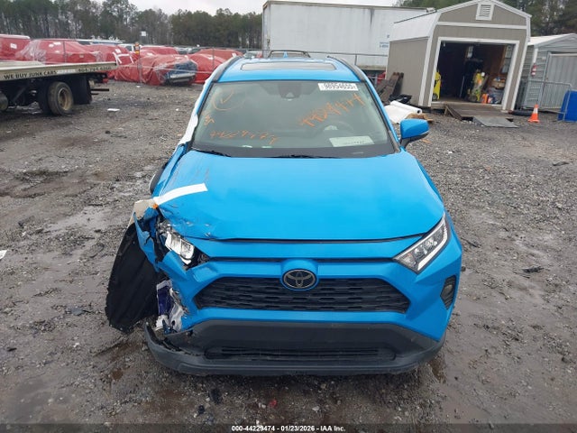 2T3W1RFV1MW172702 Toyota Rav4 Xle