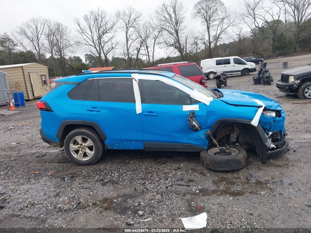 2T3W1RFV1MW172702 Toyota Rav4 Xle