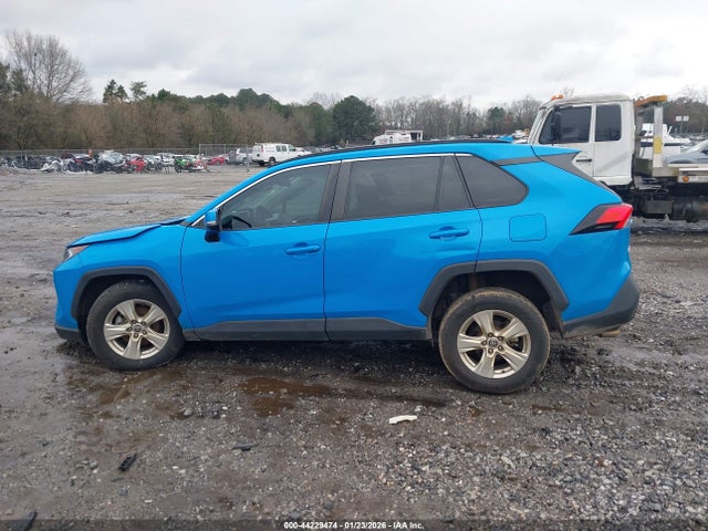 2T3W1RFV1MW172702 Toyota Rav4 Xle
