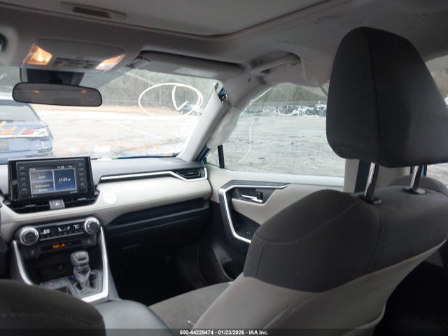 2T3W1RFV1MW172702 Toyota Rav4 Xle