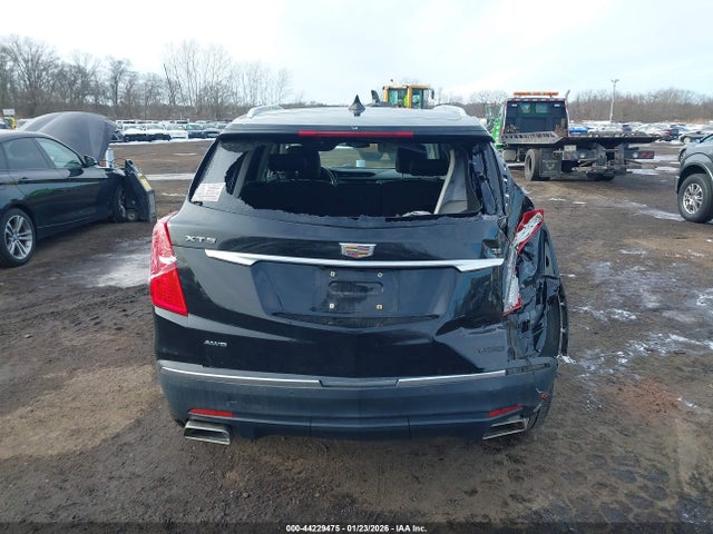44229475 :رقم المزاد ، 1GYKNFRS8KZ184310 vin ، 2019 Cadillac Xt5 Premium Luxury مزاد بيع