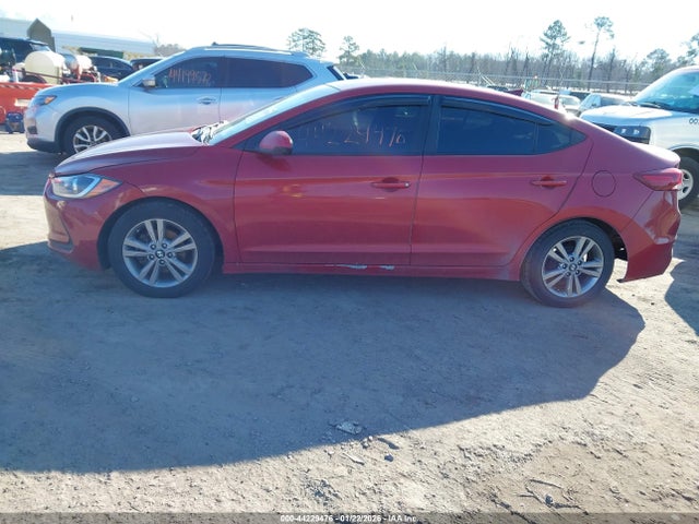 KMHD84LF8HU273429 Hyundai ELANTRA SE