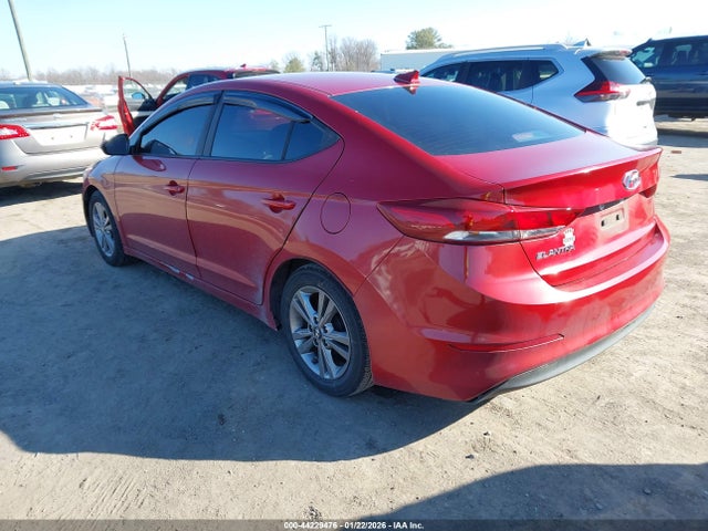 KMHD84LF8HU273429 Hyundai ELANTRA SE