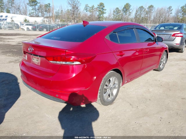 KMHD84LF8HU273429 Hyundai ELANTRA SE