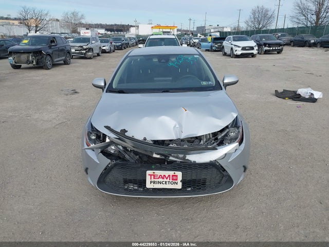 JTDEPMAEXN3016389 Toyota COROLLA LE