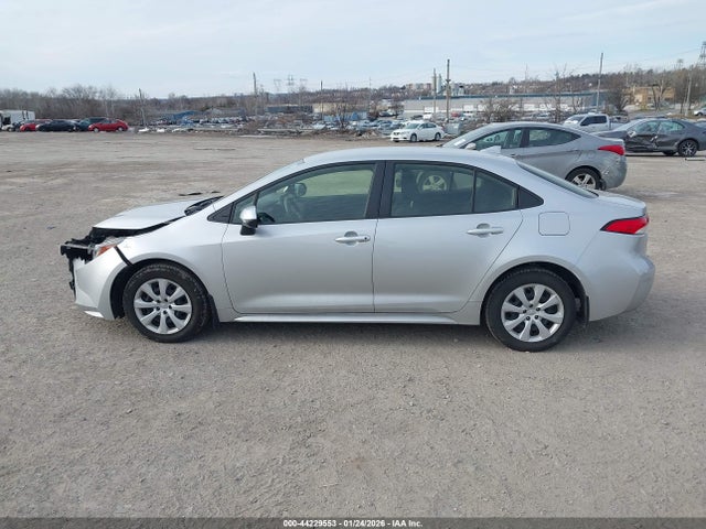 JTDEPMAEXN3016389 Toyota COROLLA LE