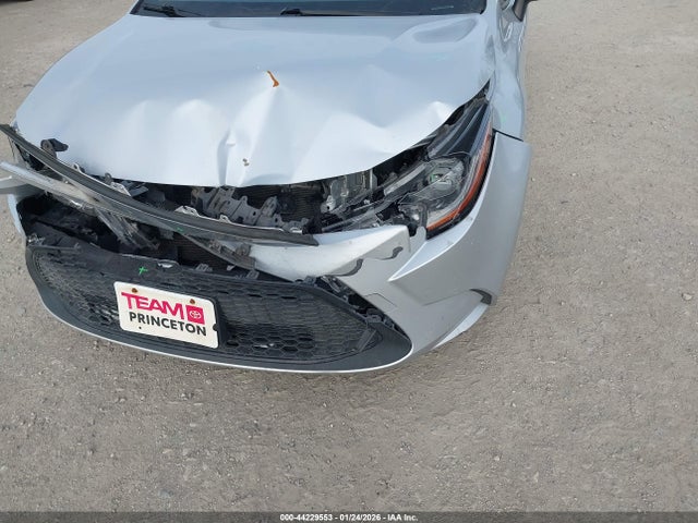 JTDEPMAEXN3016389 Toyota COROLLA LE