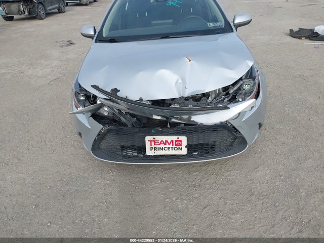 JTDEPMAEXN3016389 Toyota COROLLA LE