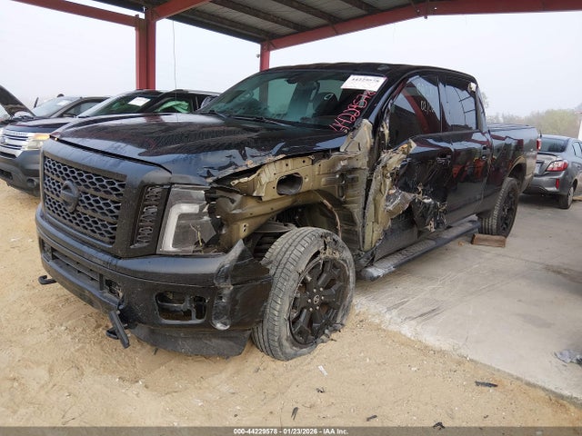 2019 NISSAN TITAN XD 1N6BA1F49KN516592 Photo 1