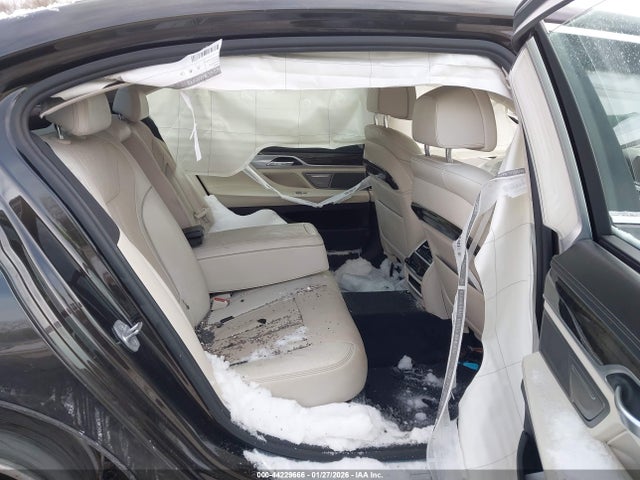 44229666 :رقم المزاد ، WBA7E4C54HGU99125 vin ، 2017 Bmw 740i Xdrive مزاد بيع