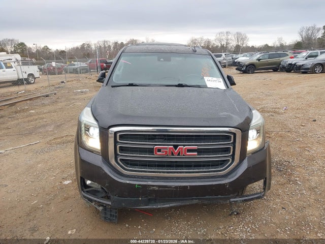 44229720 :رقم المزاد ، 1GKS2BKC2HR193589 vin ، 2017 Gmc Yukon Slt مزاد بيع