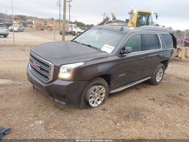 44229720 :رقم المزاد ، 1GKS2BKC2HR193589 vin ، 2017 Gmc Yukon Slt مزاد بيع