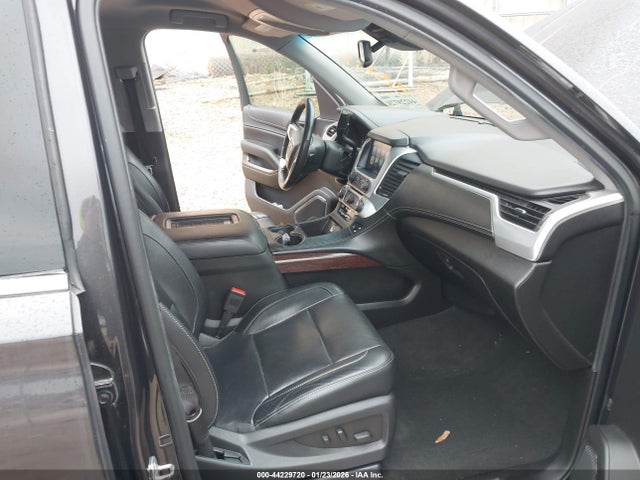 44229720 :رقم المزاد ، 1GKS2BKC2HR193589 vin ، 2017 Gmc Yukon Slt مزاد بيع
