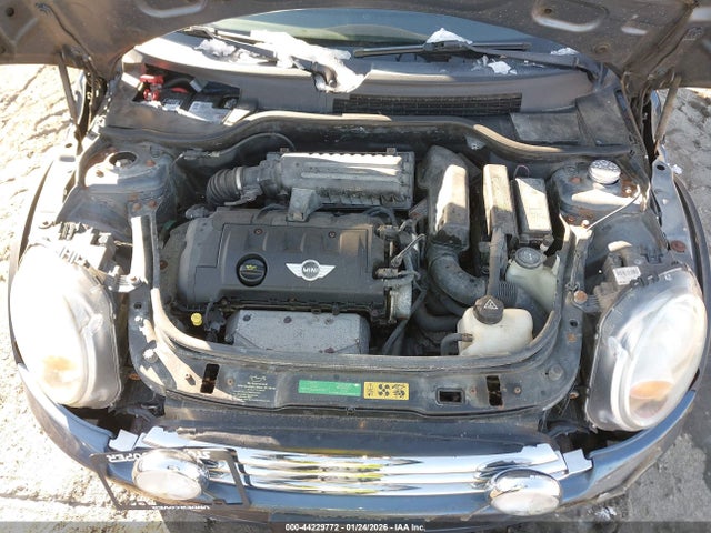 2010 MINI COOPER WMWMR3C57ATU97951 Photo 9