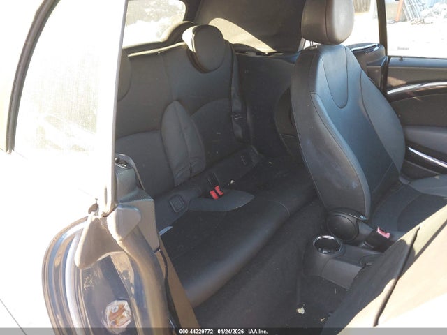2010 MINI COOPER WMWMR3C57ATU97951 Photo 7