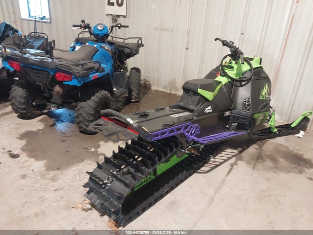 Aukcja sprzedaży 2025 Arctic Cat Mountain Cat 858, vin: 4UF1S2JH9ST101109, numer aukcji: 44229788
