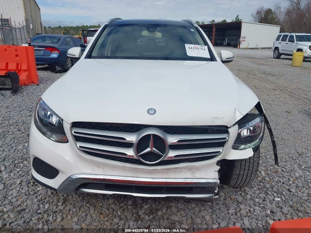 Продажа на аукционе авто 2017 Mercedes-benz Glc 300, vin: WDC0G4JBXHF221983, номер лота: 44229794