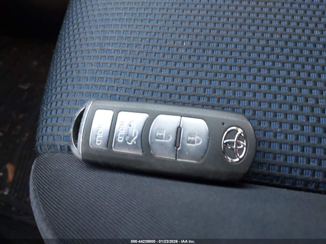 3MYDLBYV9HY172390 Toyota YARIS IA