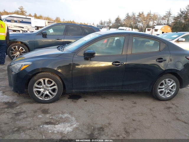 3MYDLBYV9HY172390 Toyota YARIS IA