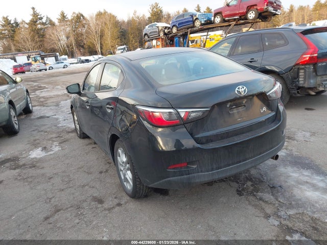 3MYDLBYV9HY172390 Toyota YARIS IA