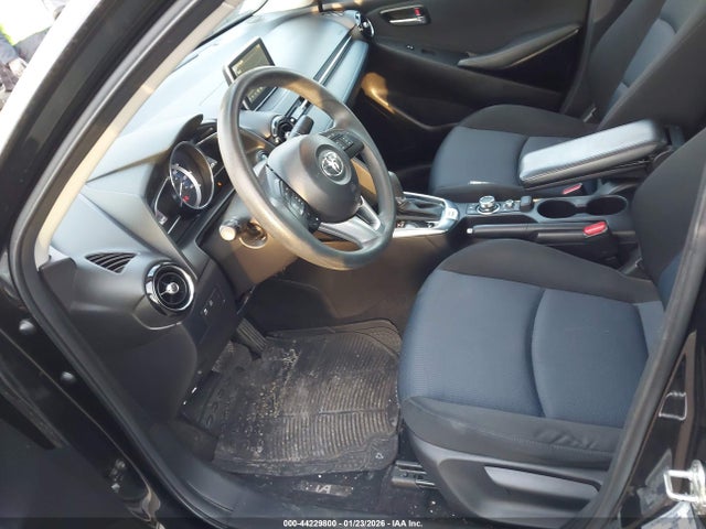 3MYDLBYV9HY172390 Toyota YARIS IA