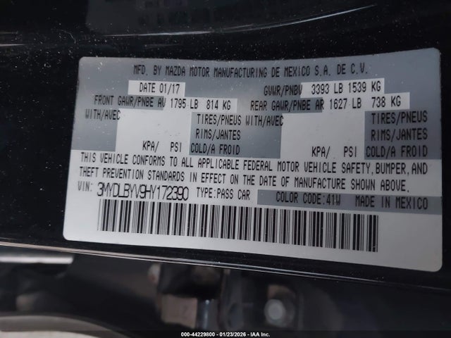 3MYDLBYV9HY172390 Toyota YARIS IA