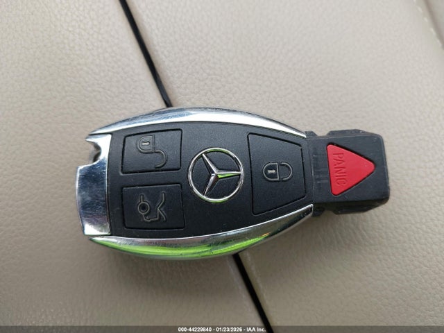 44229840 :رقم المزاد ، WDDHH8HB7BA407218 vin ، 2011 Mercedes-benz E 350 4matic مزاد بيع